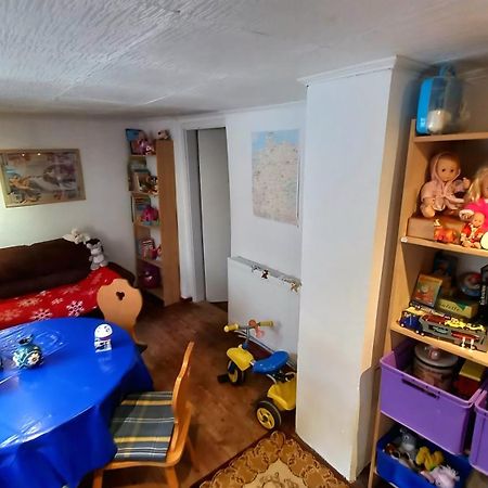 Familienfreundliches Ferienhaus Mit 3 Schlafzimmern Oldisleben Extérieur photo