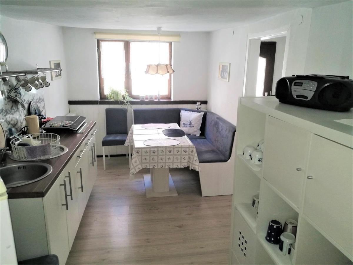 Familienfreundliches Ferienhaus Mit 3 Schlafzimmern Oldisleben Extérieur photo